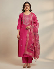 Elegant Fuchsia Pink Embroidered Kurta Set with Organza Dupatta
