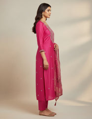 Elegant Fuchsia Pink Embroidered Kurta Set with Organza Dupatta